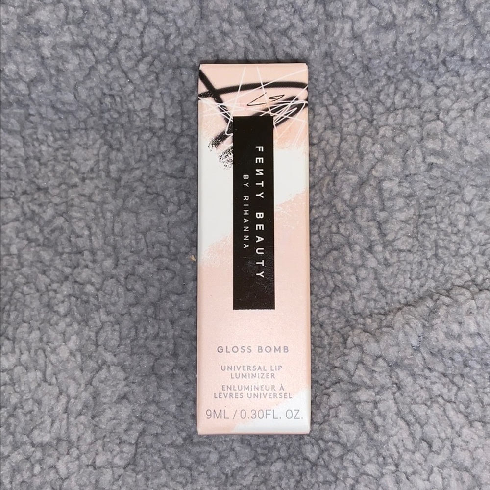 Fenty Beauty Gloss Bomb